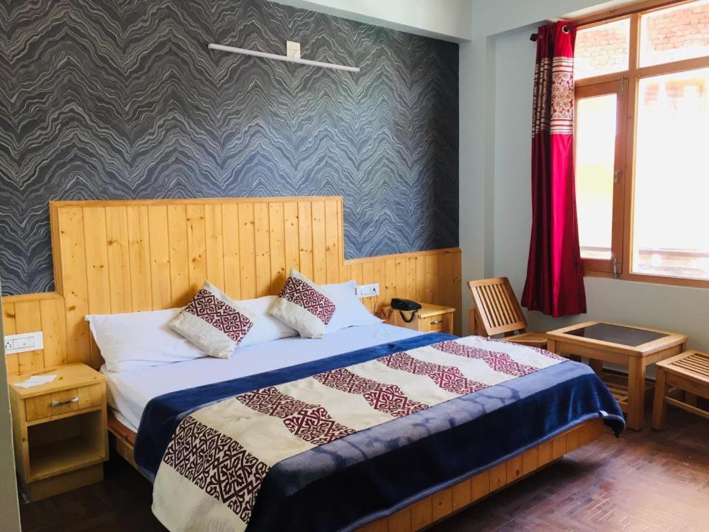 Hotel Corner Retreat 2Min Walking From Mall Road — Photos 2
